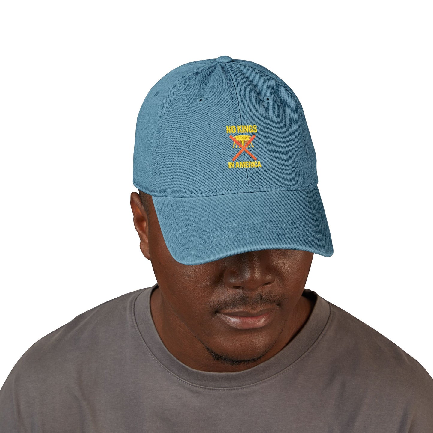NO KINGS IN AMERICA Embroidered Denim Hat – Bold Statement Cap for Casual Style, Trendy Unisex Headwear, Fashion Accessory & Outdoor Gift Idea