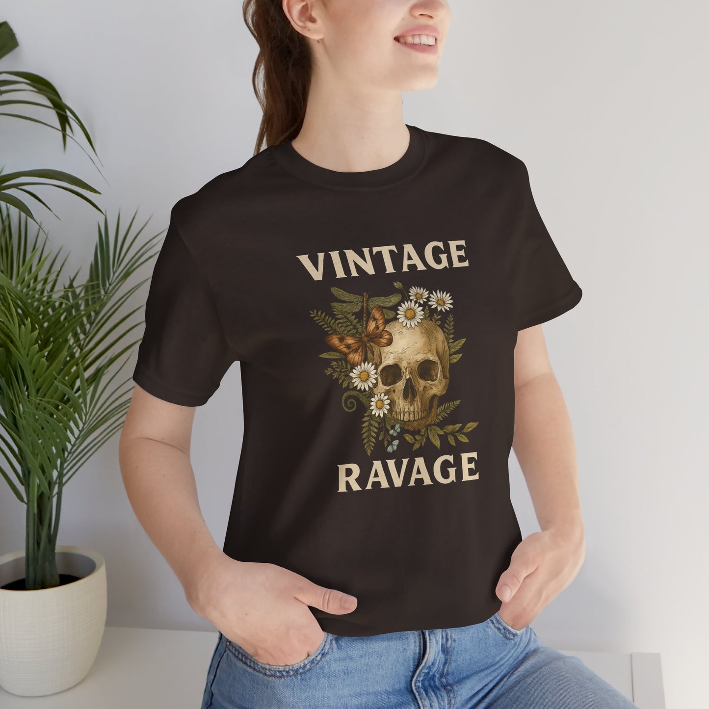 Vintage Skull Graphic Tee, Unisex Skull Shirt, Alternative Fashion, Edgy Vintage T-Shirt, Casual Streetwear Tee, Gift for Him/Her